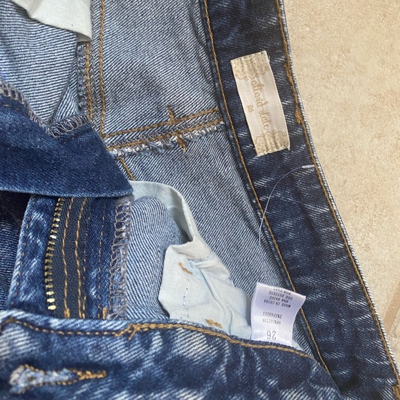 Altar’d State size 26 denim shorts - Picture 5 of 5